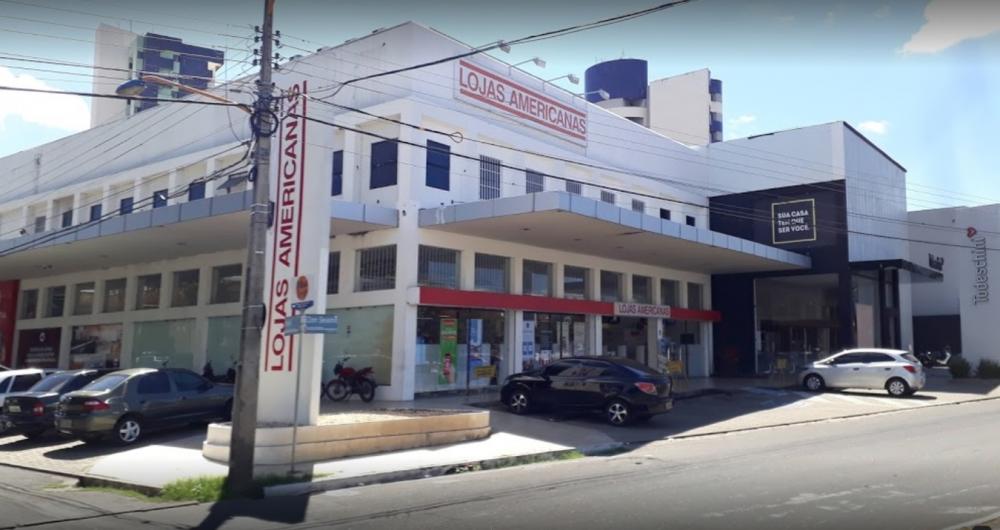 Criminosos rendem funcionário e roubam mais de 40 celulares das Lojas Americanas em Teresina