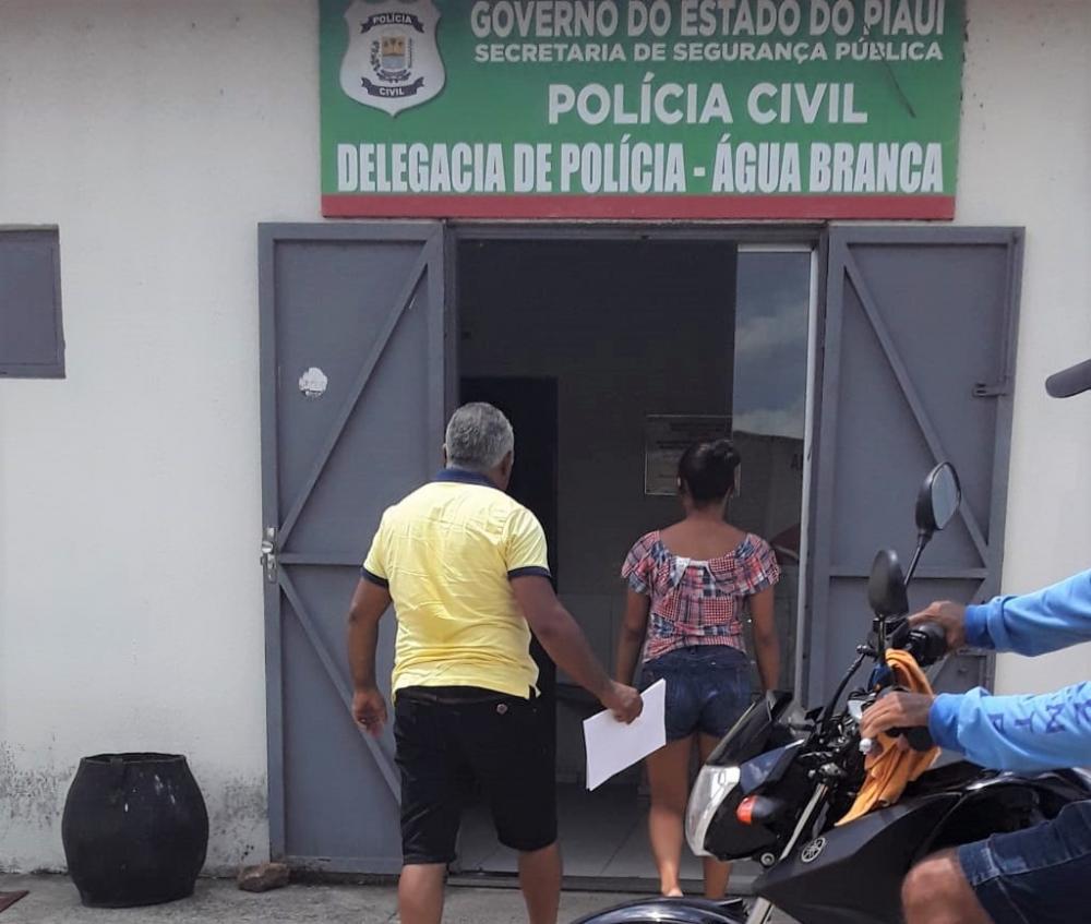 Polícia Militar prende mãe acusada de matar filho e jogar em lixão em São Pedro do Piauí