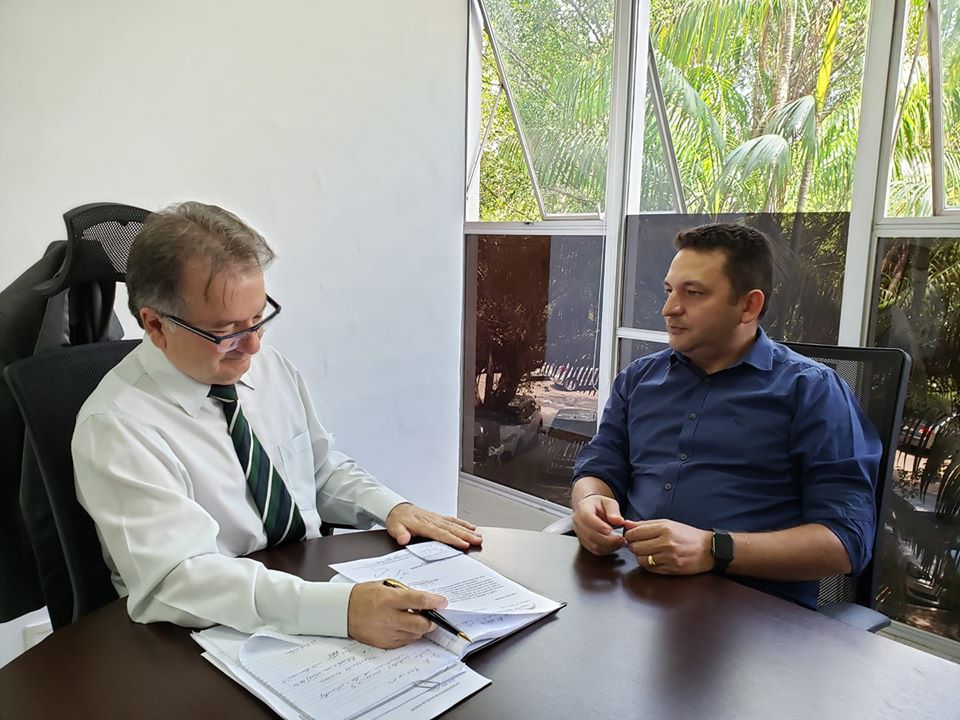 Hugo Napoleão | Prefeito Hélio anuncia nova iluminação pública para avenida Dirceu Mendes Arcoverde